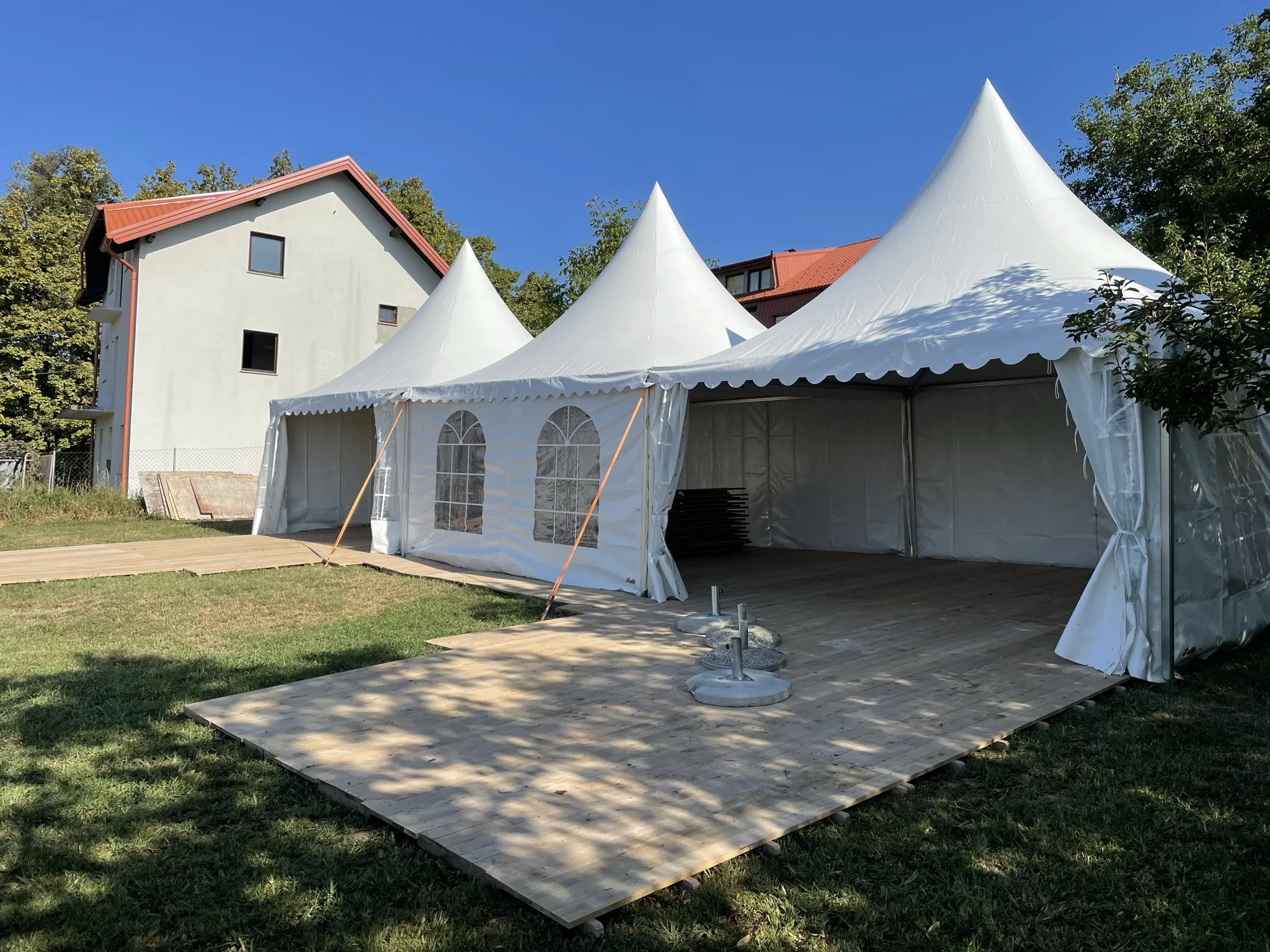 Pagoda za šank zonu