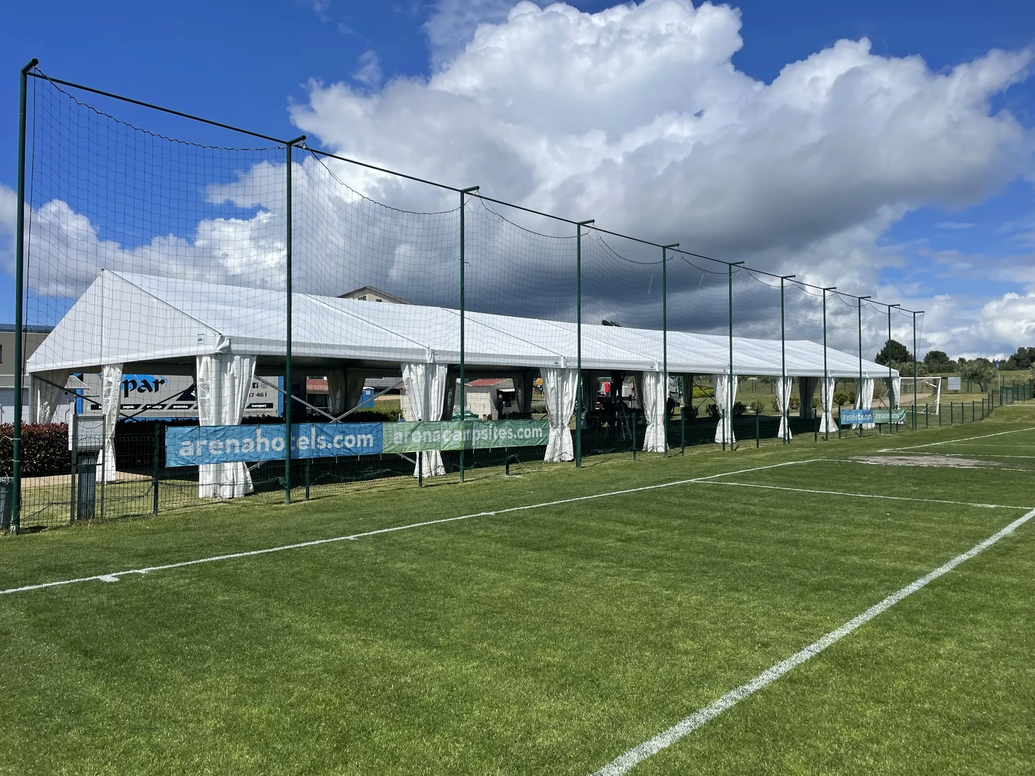 Šator sa profesionalnom rasvjetom